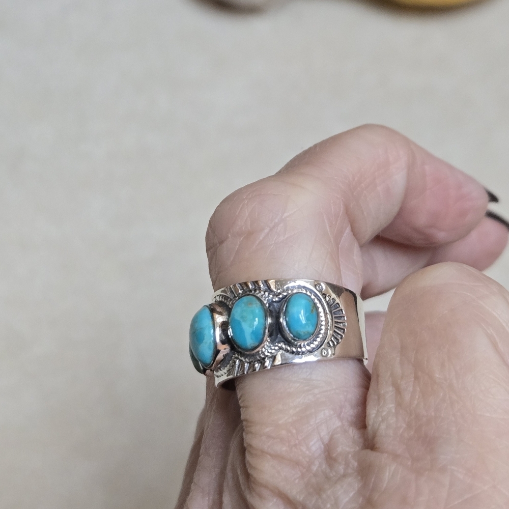 Sterling Silver And Turquoise 5 Stone Ring - Picture 4 of 13